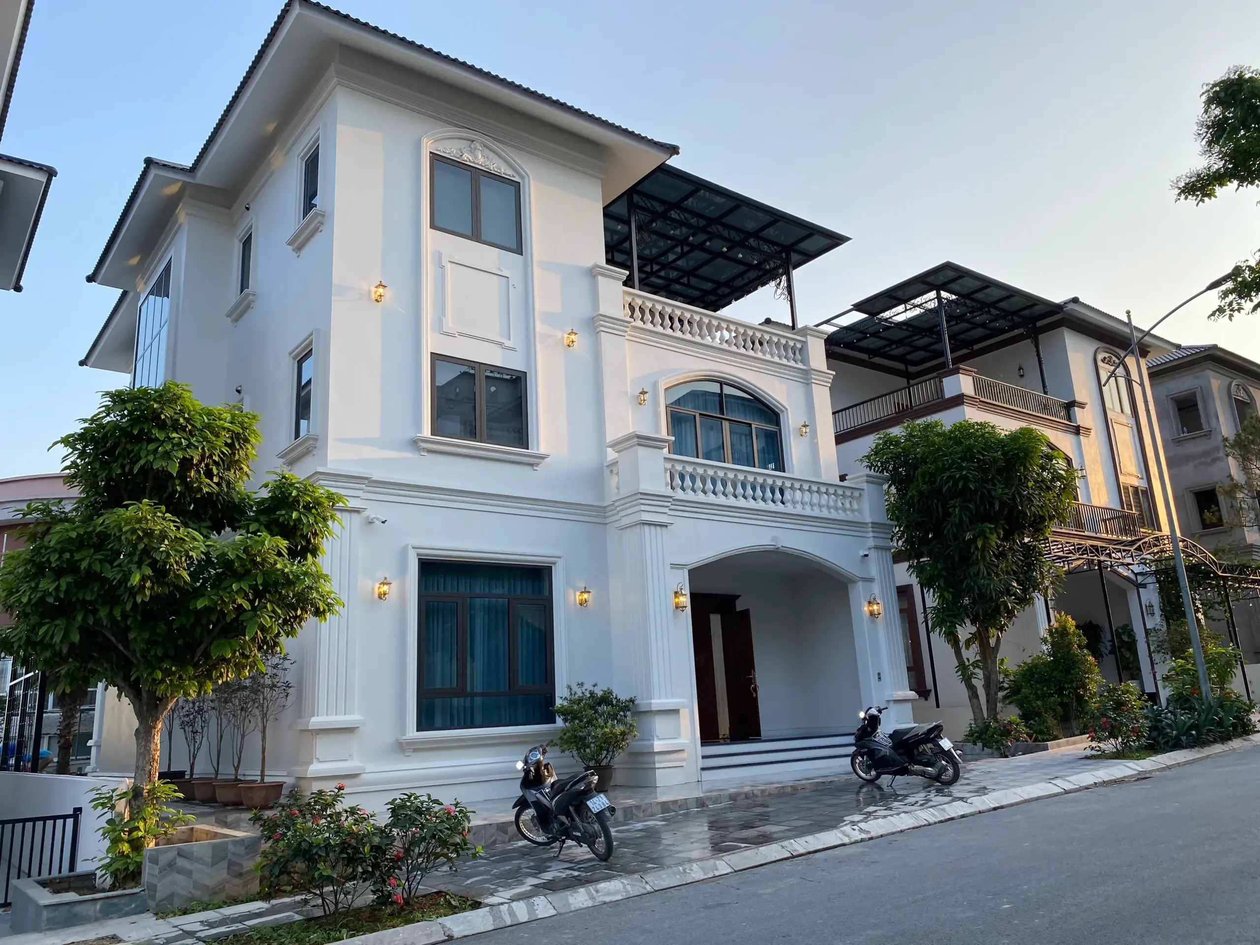 Đánh giá Beverly Hill Ha Long Villas & Apartments : Bevrely Hills Hạ Long – Đồi Hải Quân