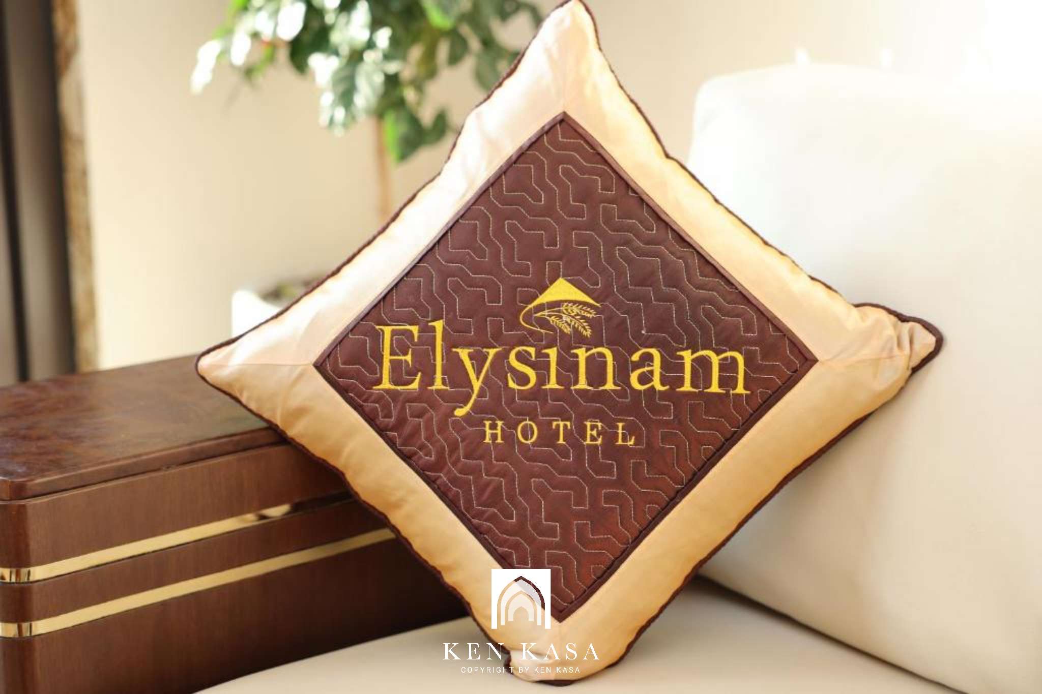 Elysinam Boutique Hotel Ha Long: Review khách sạn 3 sao phong cách boutique tại Bãi Cháy