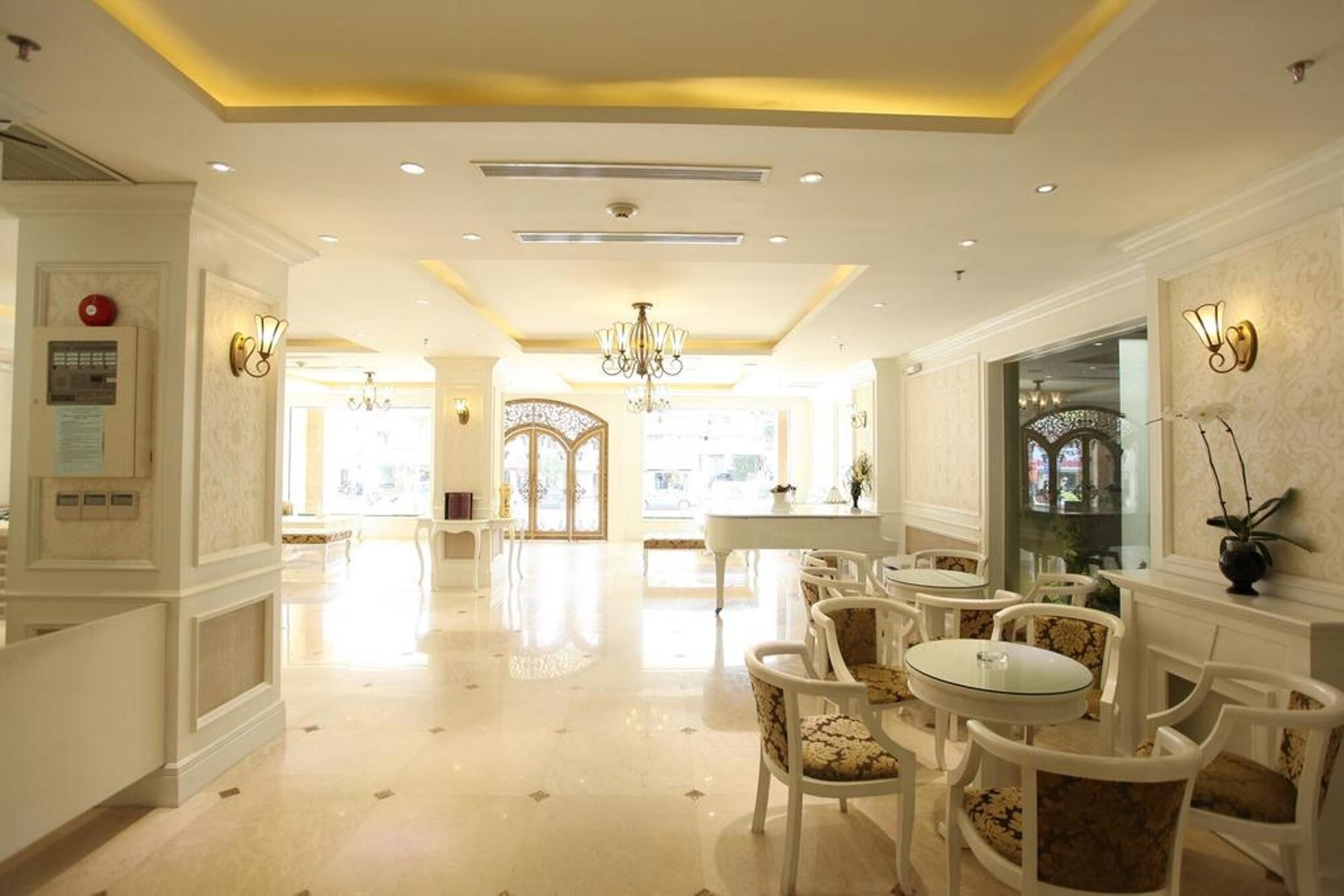 Review City Bay Palace Hotel: khách sạn 3 sao tại trung tâm Hạ Long