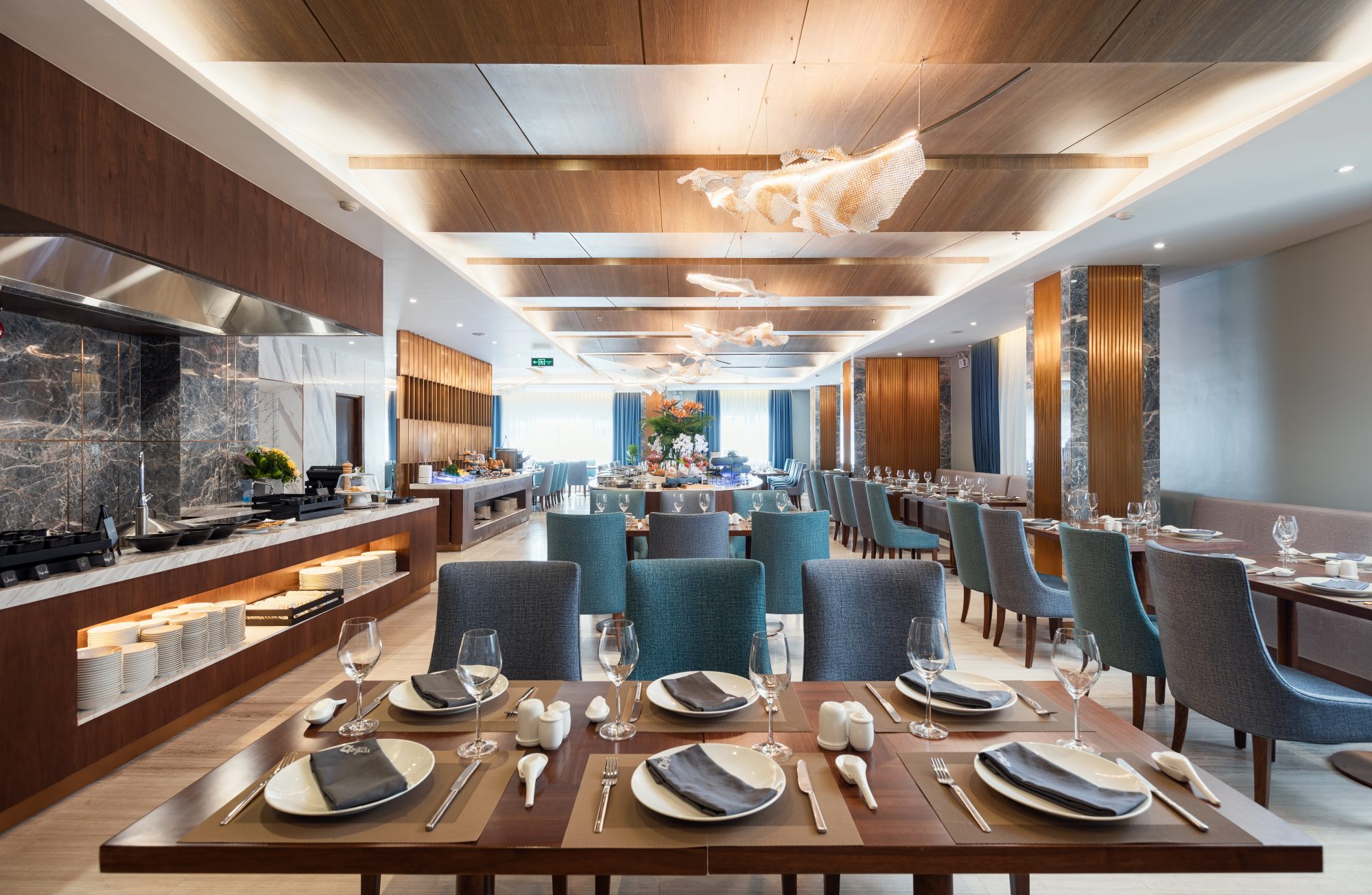 Review D’Lecia Hotel Ha Long: Khách sạn 4 sao gần Bãi Cháy có gì nổi bật?