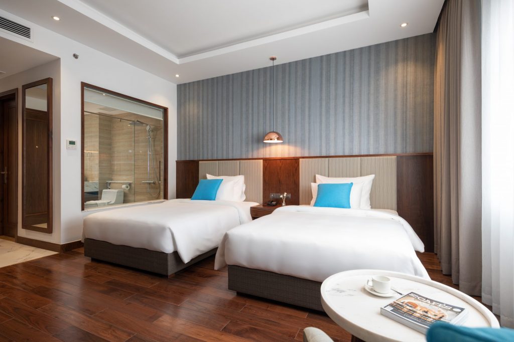 Review D’Lecia Hotel Ha Long: Khách sạn 4 sao gần Bãi Cháy có gì nổi bật?