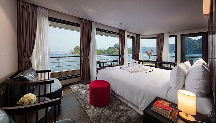 Review Du thuyền Scarlet Pearl Cruises 5 sao vịnh Lan Hạ chi tiết
