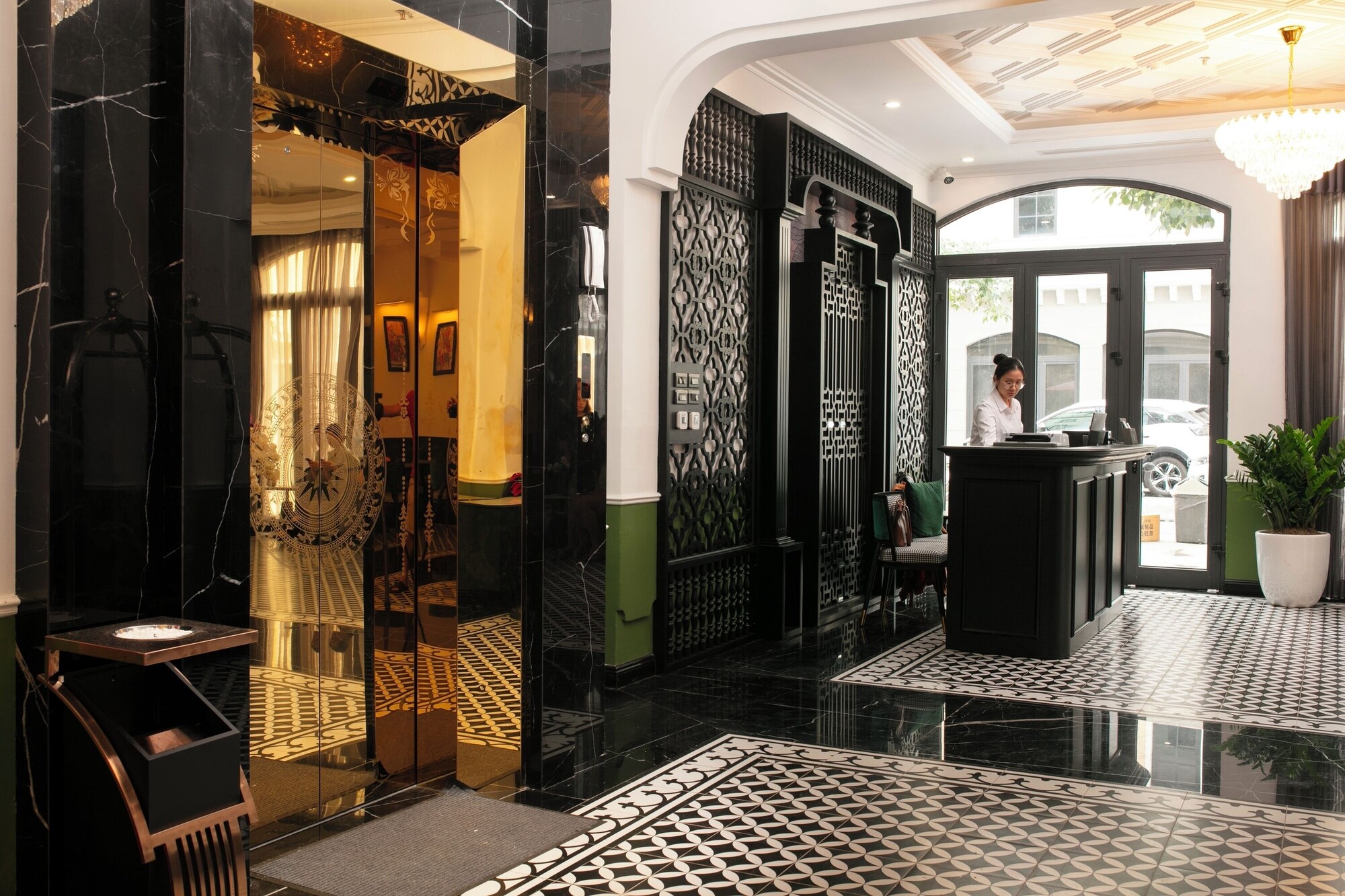 Review Elegant Boutique Hotel Ha Long: khách sạn 4 sao giáp biển, gần Bãi Cháy