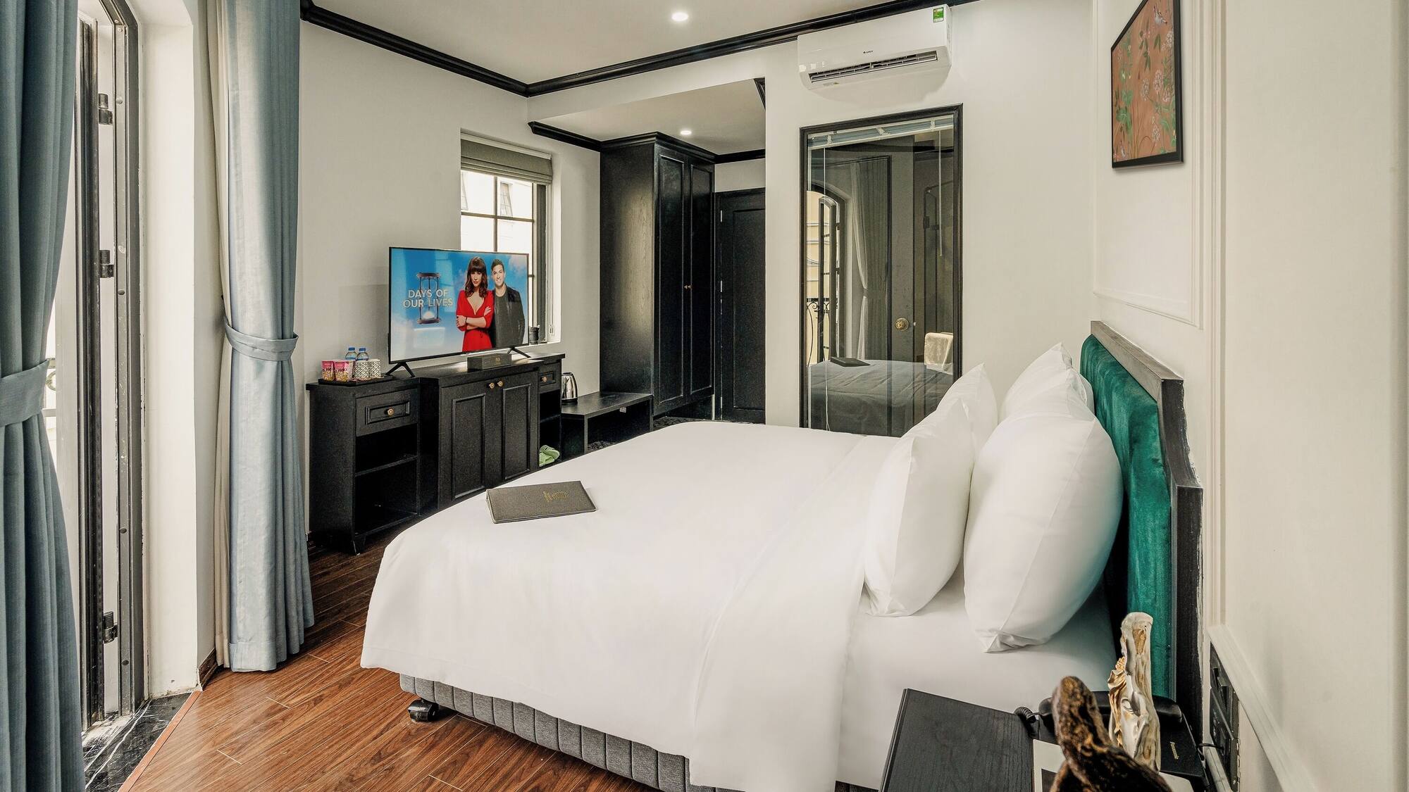 Review Elegant Boutique Hotel Ha Long: khách sạn 4 sao giáp biển, gần Bãi Cháy