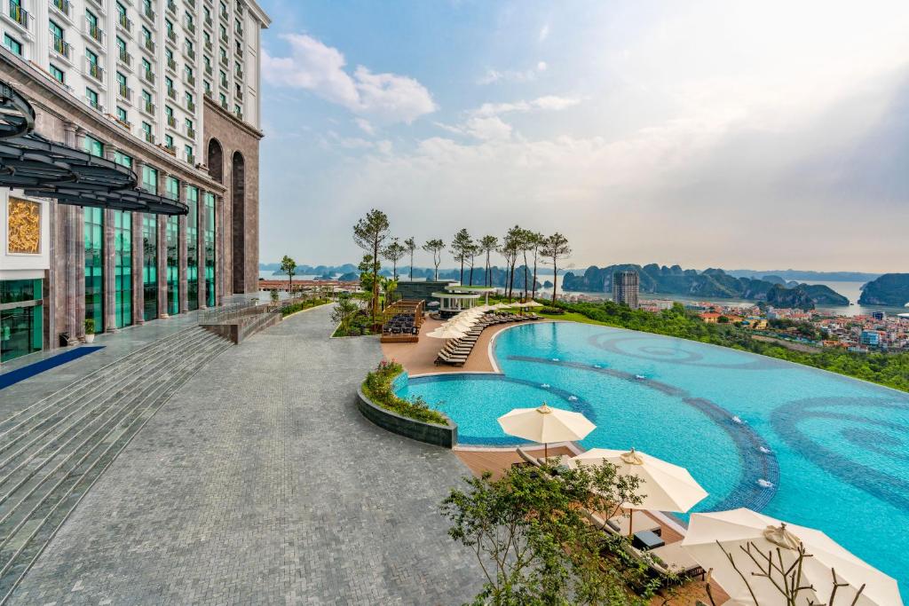 Review FLC Halong Bay Golf Club & Luxury Resort: Góc nhìn thực tế trước khi đặt phòng