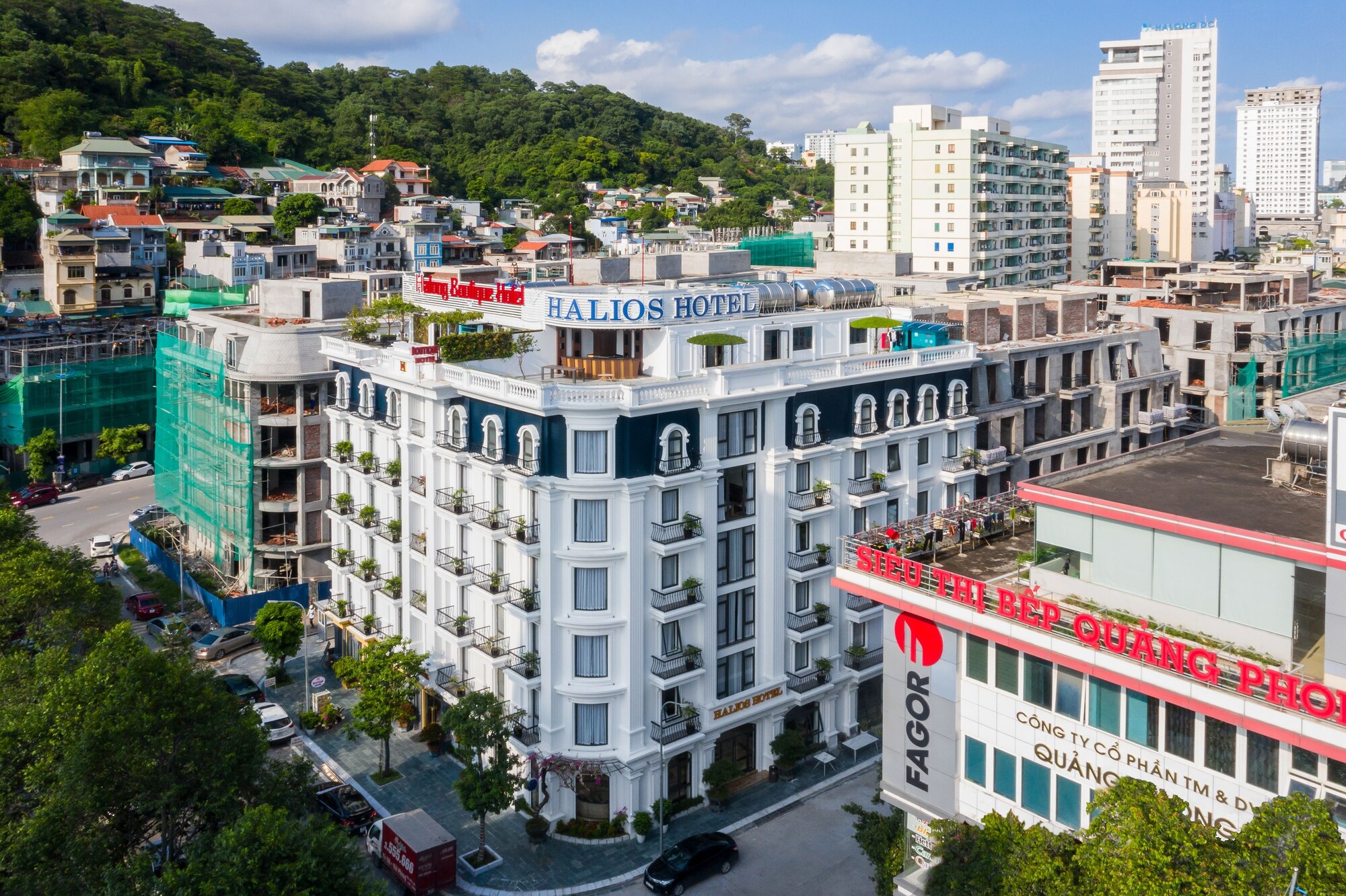 Review Halios Hotel Halong: Khách sạn 3 sao hiện đại tại trung tâm Hạ Long