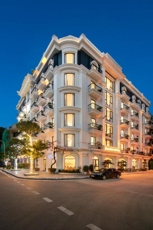 Review Halios Hotel Halong: Khách sạn 3 sao hiện đại tại trung tâm Hạ Long