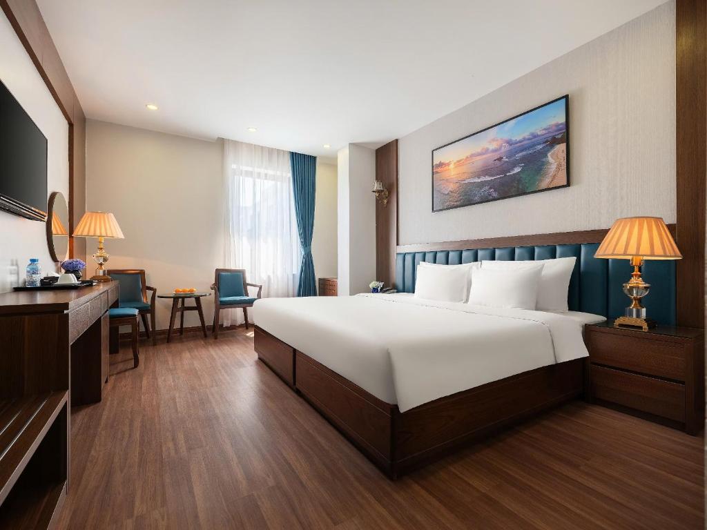 Review Halong Boutique Hotel: khách sạn 4 sao phong cách Châu Âu tại Hạ Long