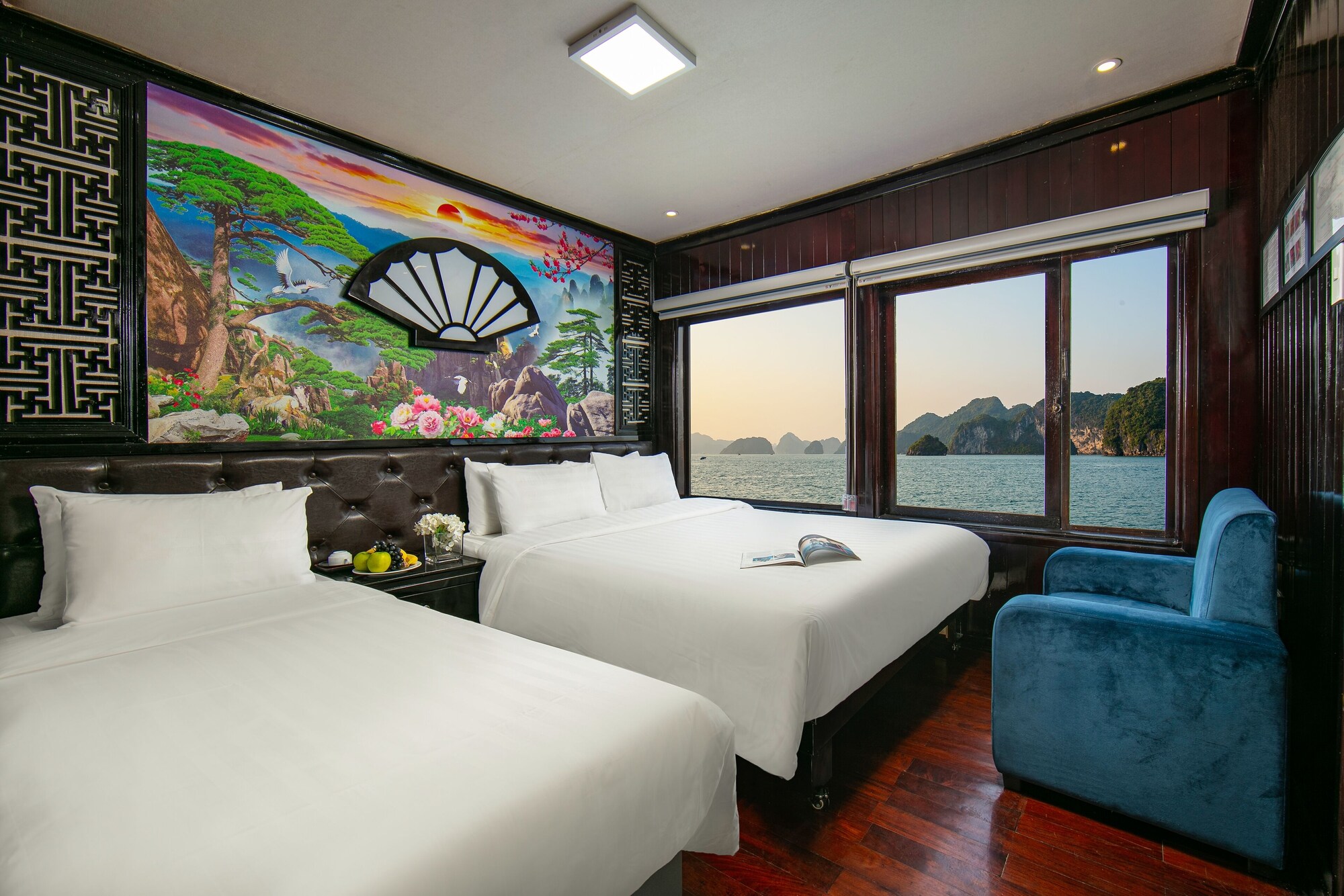 Review Halong Fantasea Cruise: Du thuyền gỗ truyền thống cho gia đình tại Hạ Long