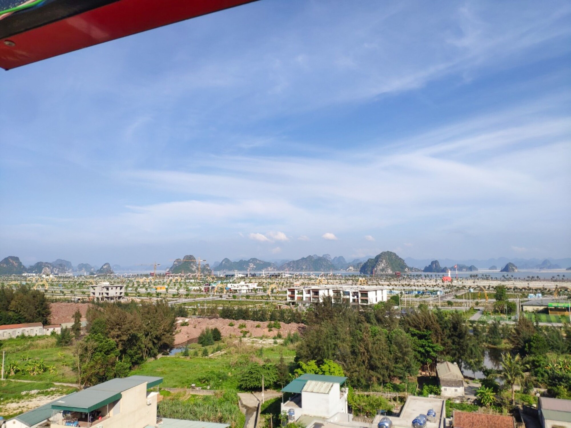 Review Hotel Ngọc Anh Quảng Ninh: Vị trí, dịch vụ và trải nghiệm lưu trú
