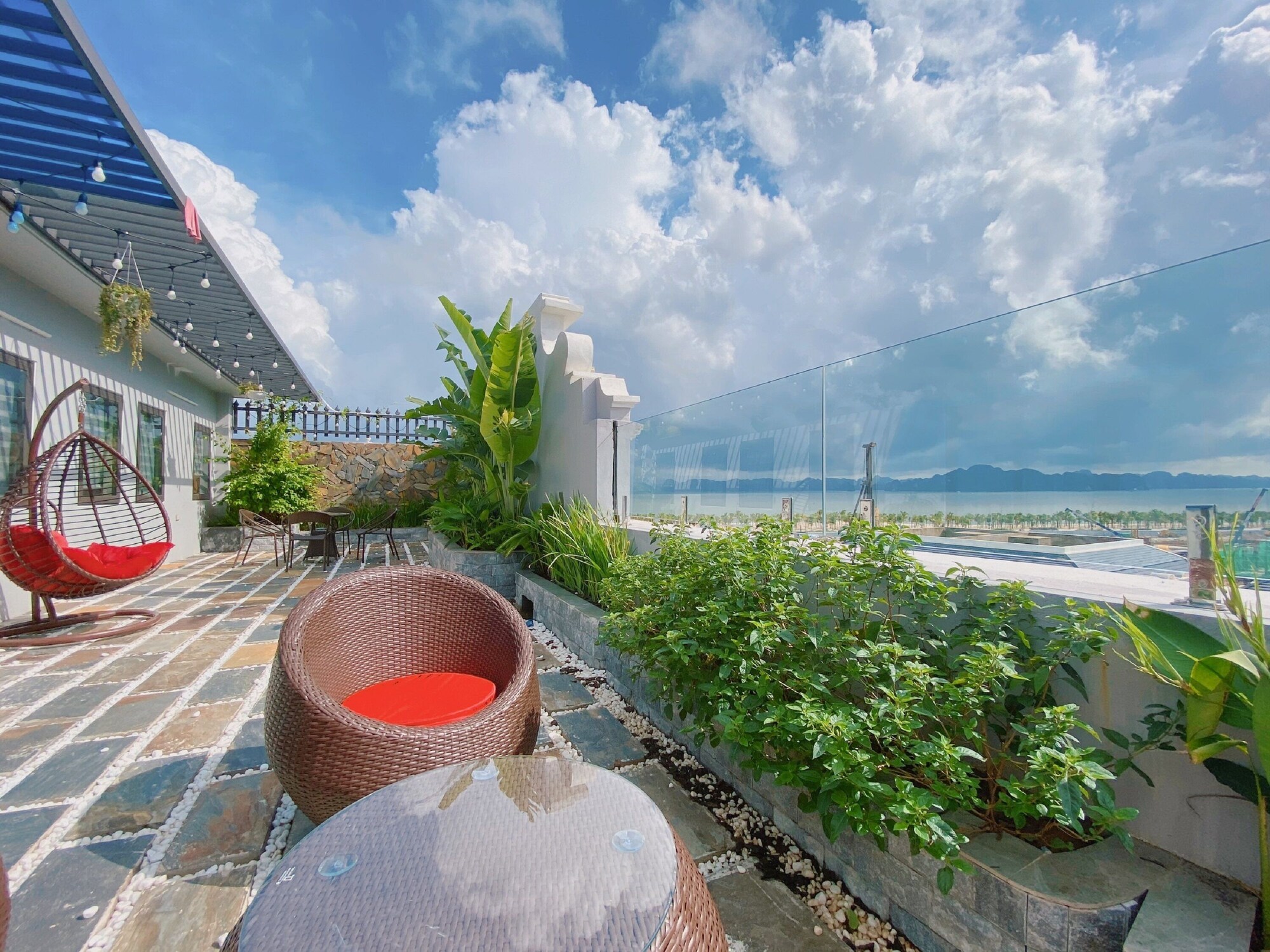 Review Jade Ha Long Hotel: khách sạn 3 sao nhưng chất lương gần biển Bãi Cháy