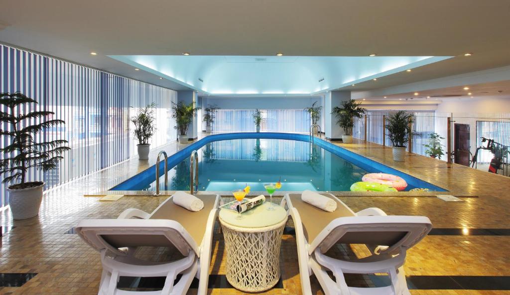 Review Khách sạn Hạ Long DC: vị trí trung tâm Hòn Gai, phòng view vịnh và tiện ích nổi bật