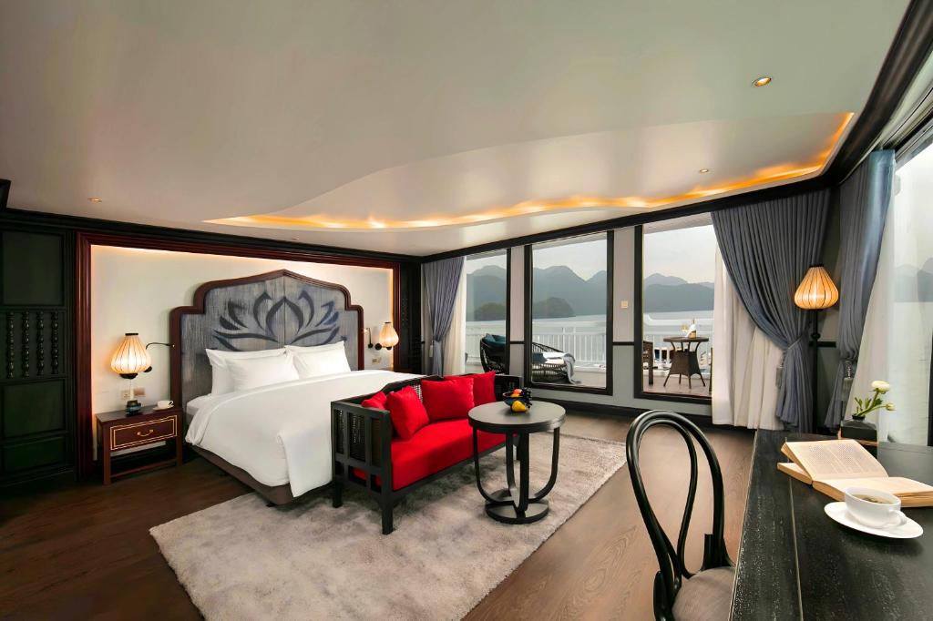 Review Le Journey Cruise Hạ Long: trải nghiệm nghỉ dưỡng trên du thuyền tại Tuần Châu