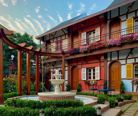 Review Little Colmar Boutique Homestay: Không gian kiểu Pháp giữa lòng Hạ Long