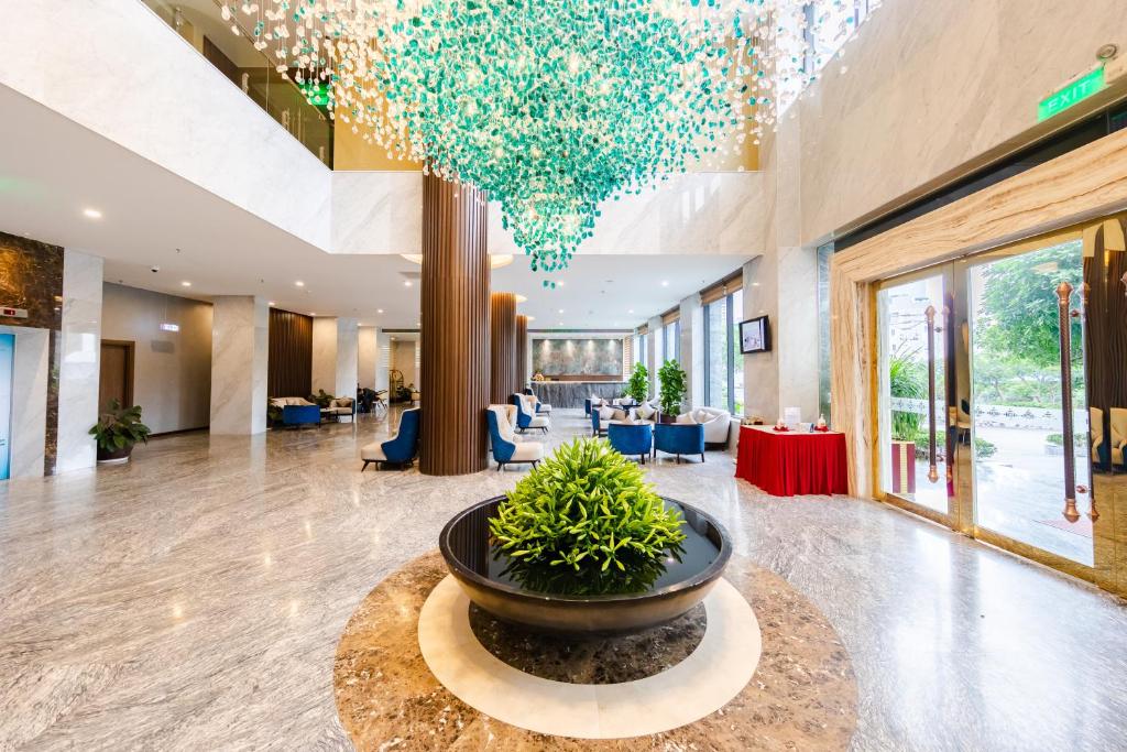 Review Muong Thanh Holiday Suoi Mo Ha Long: vị trí, phòng nghỉ, tiện ích và giá tham khảo