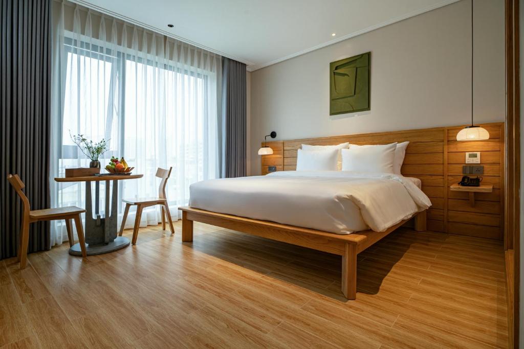 Review Nam Dat Hotel by D’Lecia Ha Long: vị trí, phòng nghỉ, dịch vụ và trải nghiệm thực tế