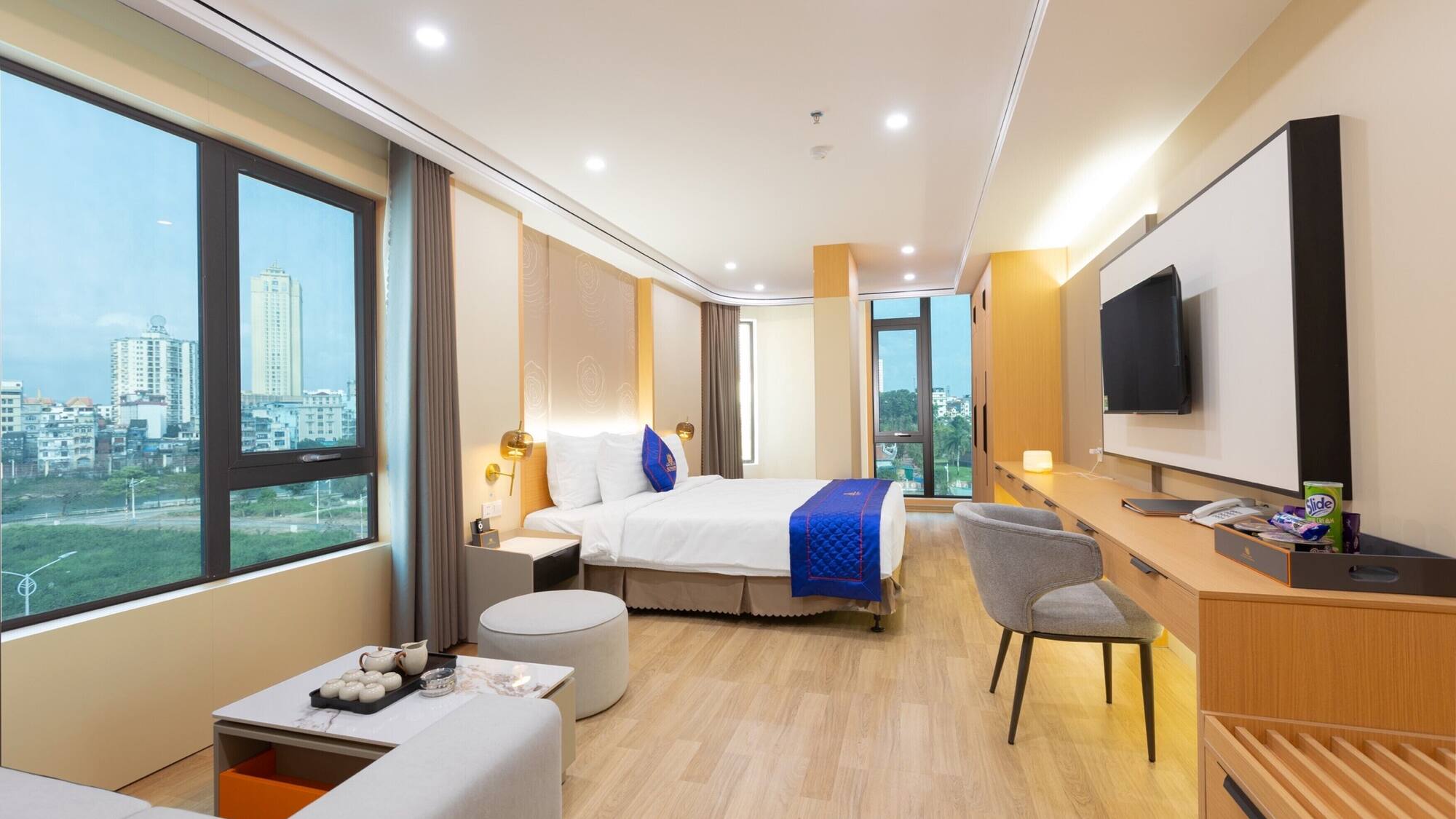 Review Sunshine Hotel Mong Cai: khách sạn 3 sao hiện đại gần trung tâm Móng Cái