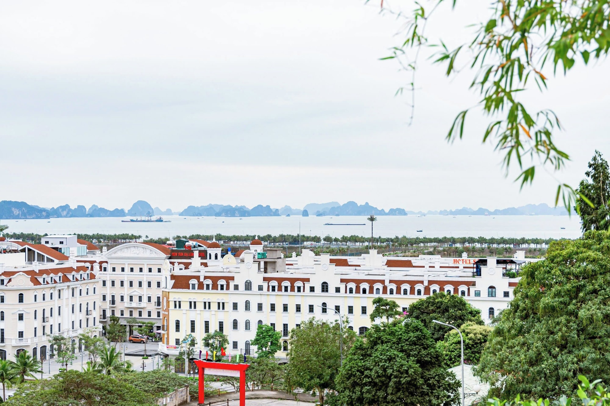 Review Villa Hanh Phuc Bai Chay: Vị trí, phòng nghỉ, dịch vụ và trải nghiệm thực tế