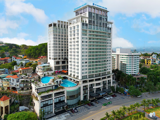 Review Wyndham Legend Halong Hotel: khách sạn 5 sao view vịnh Hạ Long có gì nổi bật?