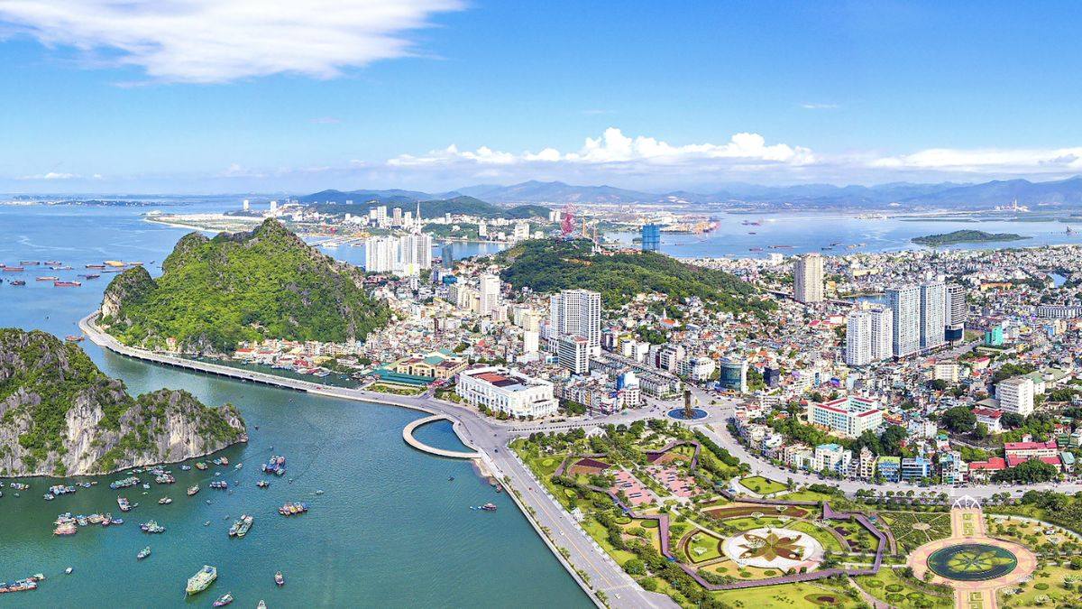Top 10 địa điểm tham quan ở Quảng Ninh đẹp và đáng trải nghiệm nhất