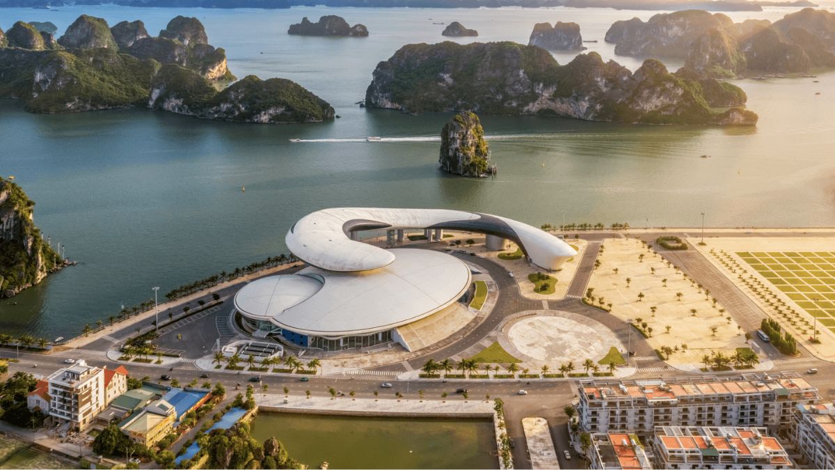 Top 10 địa điểm tham quan ở Quảng Ninh đẹp và đáng trải nghiệm nhất