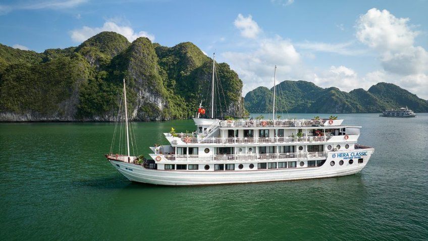 Review Hera Classic Boutique Cruises: Du thuyền gỗ 4 sao trên vịnh Hạ Long